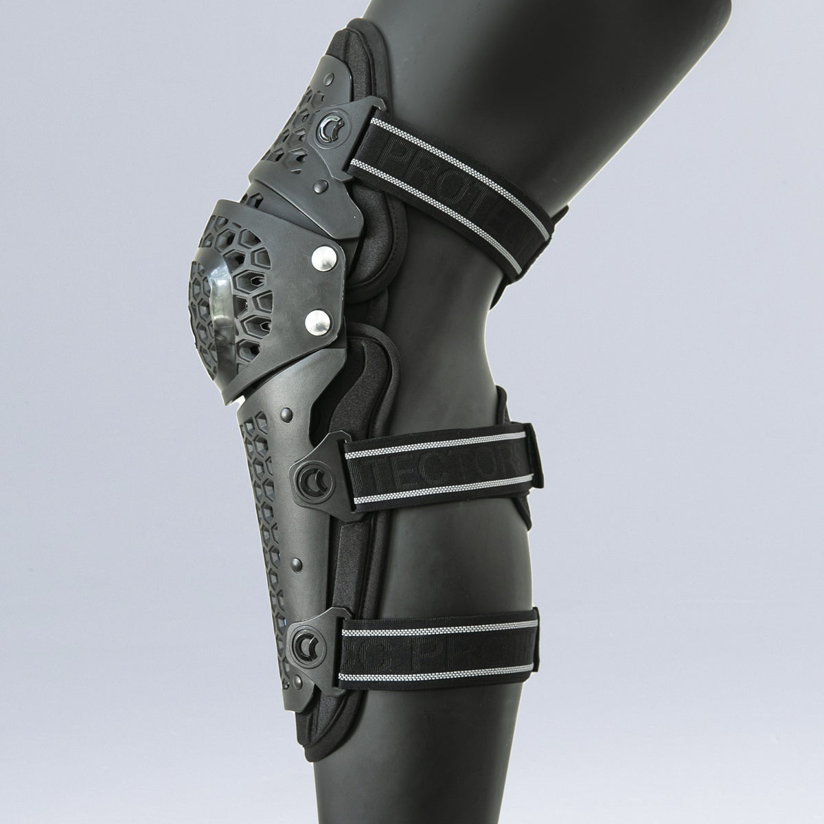 Dual Axis Level 2 Knee Guards