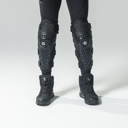 Dual Axis Level 2 Knee Guards